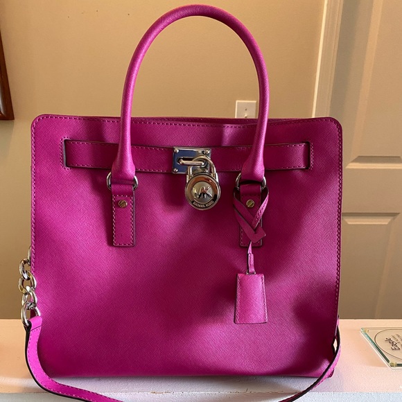 Michael Kors purse with matching wallet - Picture 1 of 4